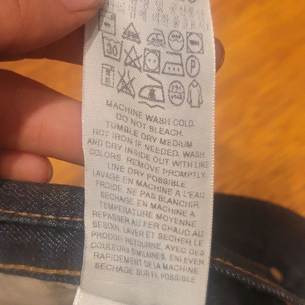 Levis rare brooks